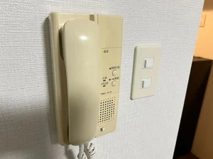 インターホン