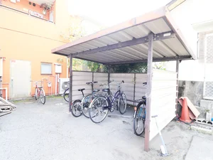 駐輪場あり　自転車停められます