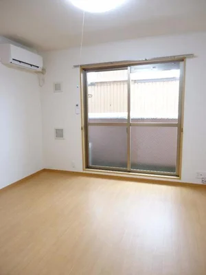 新潟県のマンスリーマンション・ウィークリーマンション「ベル　ミーユ 101・洋室(No.1257854)」メイン画像