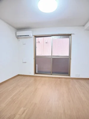 のマンスリーマンション・ウィークリーマンション「ベル　ミーユ 101・洋室(No.1257854)」メイン画像