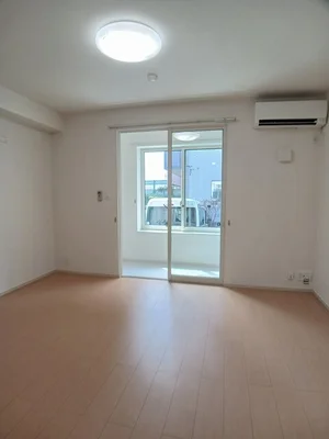 新潟県のマンスリーマンション・ウィークリーマンション「ラ・ルーチェビータ 103・洋室(No.1257863)」メイン画像