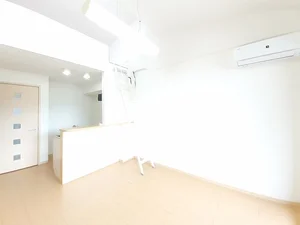 高田市駅（奈良県）のマンスリーマンション・ウィークリーマンション「プランタンソレイユ 201・洋室(No.1257936)」メイン画像