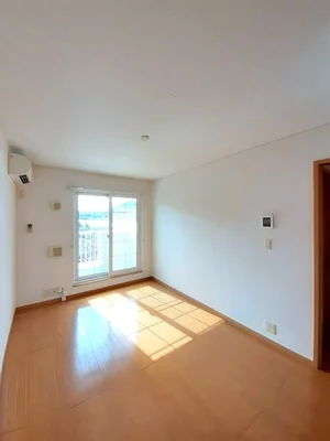 香川県のマンスリーマンション・ウィークリーマンション「ブランド　バーグＡ 202・洋室(No.1257989)」メイン画像