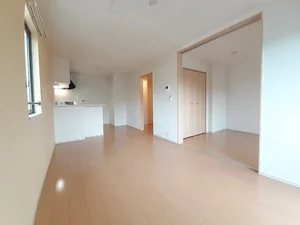 のマンスリーマンション・ウィークリーマンション「メルヘン　イリ－デ 201・洋室(No.1258017)」メイン画像