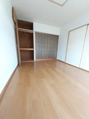 のマンスリーマンション・ウィークリーマンション「リバーサイド高浜 103・和室(No.1258033)」メイン画像