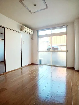 のマンスリーマンション・ウィークリーマンション「リバーサイド高浜 103・洋室(No.1258033)」メイン画像