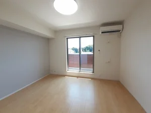 のマンスリーマンション・ウィークリーマンション「グランド　ソレイユ　協和Ⅱ 202・洋室(No.1258088)」メイン画像