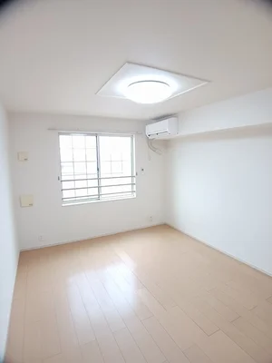 山鹿市のマンスリーマンション・ウィークリーマンション「エンジョイ　Ａ 203・洋室(No.1258098)」メイン画像