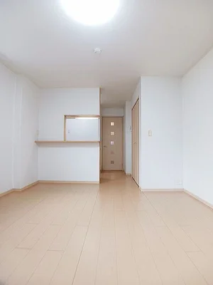 のマンスリーマンション・ウィークリーマンション「シャングリ・ラ 104・洋室(No.1258364)」メイン画像