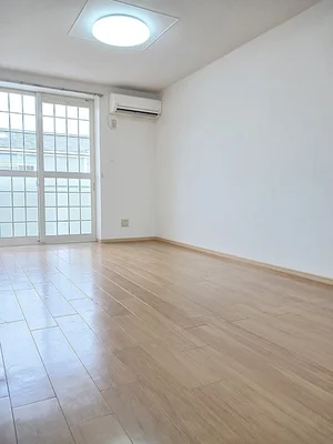 鳴門市のマンスリーマンション・ウィークリーマンション「オーブリー鳴門　Ａ 202・洋室(No.1258371)」メイン画像