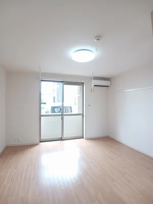 のマンスリーマンション・ウィークリーマンション「グランシャリオ 102・洋室(No.1258436)」メイン画像