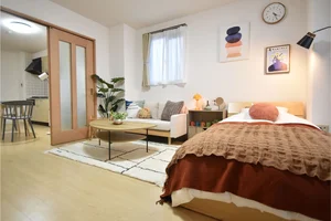 のマンスリーマンション・ウィークリーマンション「【Alphabed30高松新開】駐車場有・室内無料Wi-Fi・2名入居可・スマートTV導入（Type101） 101(No.1258651)」メイン画像