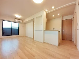 のマンスリーマンション・ウィークリーマンション「フィオーレ・ルーチェ　Ⅱ 205・洋室(No.1258669)」メイン画像