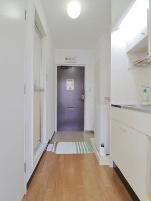 屋内に洗濯機があるので、雨の日でも洗濯が回せます。