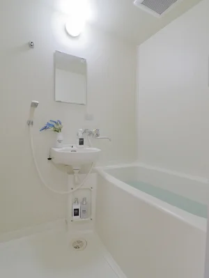 お風呂トイレ別のため、ゆったり入浴出来ます