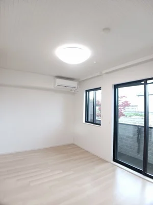 のマンスリーマンション・ウィークリーマンション「ラクーン守山 104・洋室(No.1258960)」メイン画像