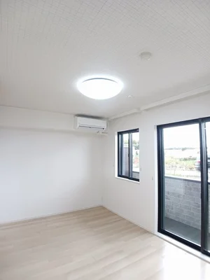 のマンスリーマンション・ウィークリーマンション「ラクーン守山 102・洋室(No.1258962)」メイン画像