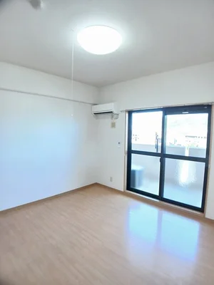 のマンスリーマンション・ウィークリーマンション「グラン・シャリオ 303・洋室(No.1259086)」メイン画像