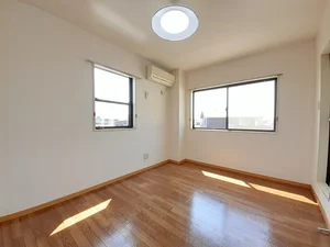 のマンスリーマンション・ウィークリーマンション「グリーンスクエアＨⅢ 201・洋室(No.1259277)」メイン画像