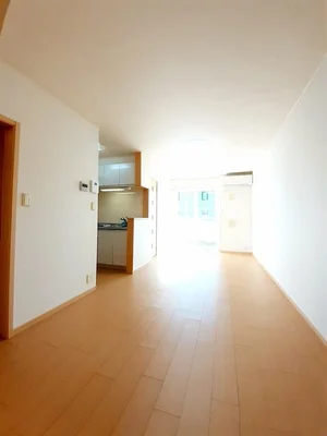 静岡県のマンスリーマンション・ウィークリーマンション「カーサ　フィオーレ 102・洋室(No.1259342)」メイン画像