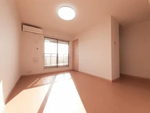 のマンスリーマンション・ウィークリーマンション「ステイションランドナガタキ　Ⅱ 202・洋室(No.1259356)」メイン画像