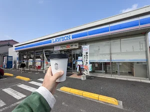 ローソン 福山引野町一丁目店まで徒歩２分