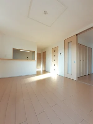 のマンスリーマンション・ウィークリーマンション「シュウェット　メゾン 201・洋室(No.1259703)」メイン画像