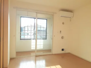 市民病院前駅（富山県）のマンスリーマンション・ウィークリーマンション「リブレ守護町Ａ 204・洋室(No.1259889)」メイン画像