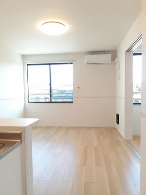 のマンスリーマンション・ウィークリーマンション「ヴィンチ　トレイス 202・洋室(No.1259956)」メイン画像