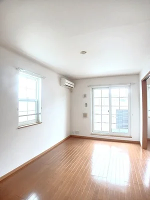 のマンスリーマンション・ウィークリーマンション「カルム　Ａ 201・洋室(No.1260033)」メイン画像