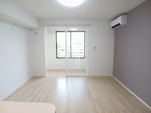 新潟県のマンスリーマンション・ウィークリーマンション「Ｍａｉｓｏｎ　ｄｅ　ＹＫ　Ⅰ 203・洋室(No.1260137)」メイン画像