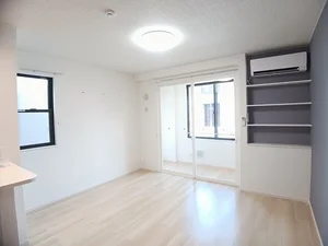 新潟県のマンスリーマンション・ウィークリーマンション「Ｍａｉｓｏｎ　ｄｅ　ＹＫ　Ⅲ 101・洋室(No.1260153)」メイン画像