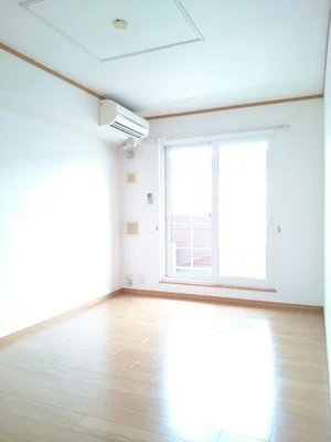 岡地駅（静岡県）のマンスリーマンション・ウィークリーマンション「ペルペートⅢ 203・洋室(No.1260154)」メイン画像