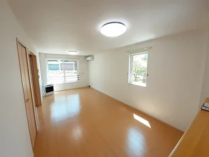 のマンスリーマンション・ウィークリーマンション「ファヴォリ　ド　ランジュ 102・洋室(No.1260192)」メイン画像