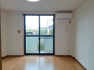 のマンスリーマンション・ウィークリーマンション「コーポ・アンソレイエ 102・洋室(No.1260275)」メイン画像