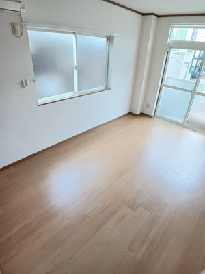 伊予西条駅（愛媛県）のマンスリーマンション・ウィークリーマンション「グリシーヌメゾン・ＭＫ 102・洋室(No.1260347)」メイン画像