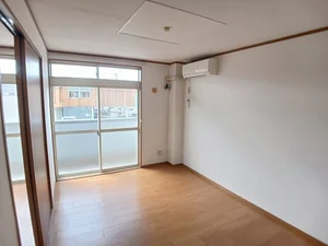 のマンスリーマンション・ウィークリーマンション「南小畑１丁目店舗付アパートＡ 201・洋室(No.1260612)」メイン画像