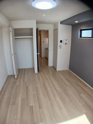 のマンスリーマンション・ウィークリーマンション「ヒカルサ豊橋小池 201・洋室(No.1260860)」メイン画像