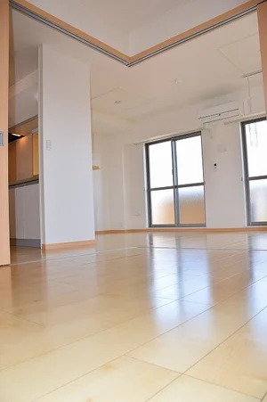 のマンスリーマンション・ウィークリーマンション「ガーデンヒルズ上ノ山１ 305・洋室(No.1260932)」メイン画像