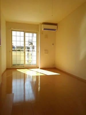 北楠駅（三重県）のマンスリーマンション・ウィークリーマンション「フロントリバ－・サンⅠ 102・洋室(No.1260937)」メイン画像