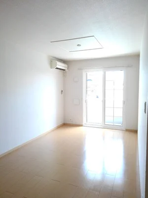 中川原駅（三重県）のマンスリーマンション・ウィークリーマンション「シャトーアンジュ 102・洋室(No.1260938)」メイン画像