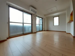 大阪府のマンスリーマンション・ウィークリーマンション「エトワールひこ 303・洋室(No.1261039)」メイン画像