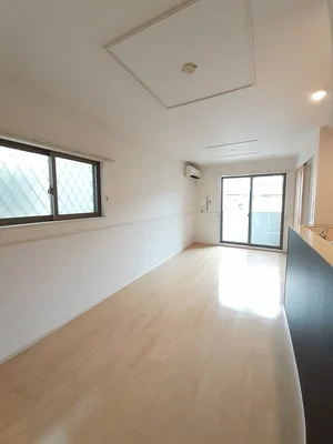 のマンスリーマンション・ウィークリーマンション「ｒｉｖｅｒ　ｓｉｄｅはるか　Ａ 103・洋室(No.1261063)」メイン画像