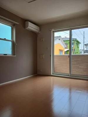 愛媛県のマンスリーマンション・ウィークリーマンション「リトモ　フェリーチェ　Ⅲ 101・洋室(No.1261079)」メイン画像