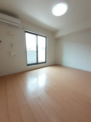 山口県のマンスリーマンション・ウィークリーマンション「メゾン・ド・アンジュ　Ｂ 201・洋室(No.1261147)」メイン画像