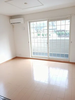 のマンスリーマンション・ウィークリーマンション「ブリアンソレイユ 101・洋室(No.1261369)」メイン画像