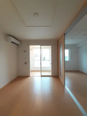 新潟県のマンスリーマンション・ウィークリーマンション「クラールさくら 101・洋室(No.1261390)」メイン画像