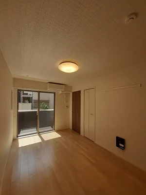 東京都のマンスリーマンション・ウィークリーマンション「シャン　ド　フルール 104・洋室(No.1261423)」メイン画像