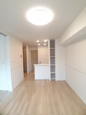 和歌山県のマンスリーマンション・ウィークリーマンション「ＨａｓｈｉｍｏｔｏＢＡＳＥ　Ⅰ 102・洋室(No.1261428)」メイン画像