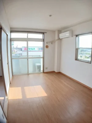 大分県のマンスリーマンション・ウィークリーマンション「ファミーユＡ 203・洋室(No.1261513)」メイン画像